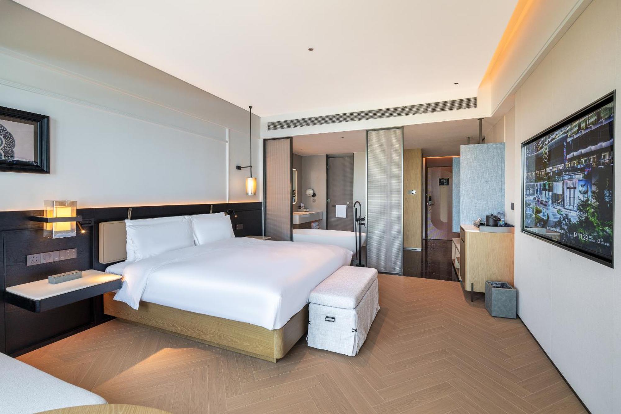 Mehood Lestie International Hotel Zhuhai Lovers Road Branch - Free Breakfast & Free Afternoon Tea & Free Midnight Snack Kültér fotó
